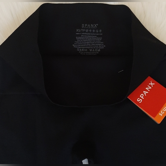 NWT Spanx Seamless Look At Me Now Black High Waist Ankle Length Sculpt Leggings - Picture 9 of 10